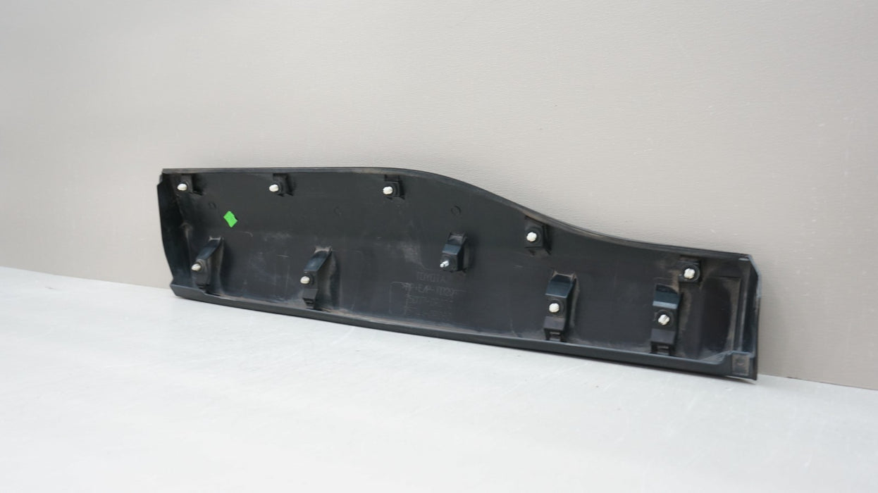 2019-2025 TOYOTA RAV4 REAR RIGHT LOWER DOOR MOLDING COVER OEM 75077-0R070