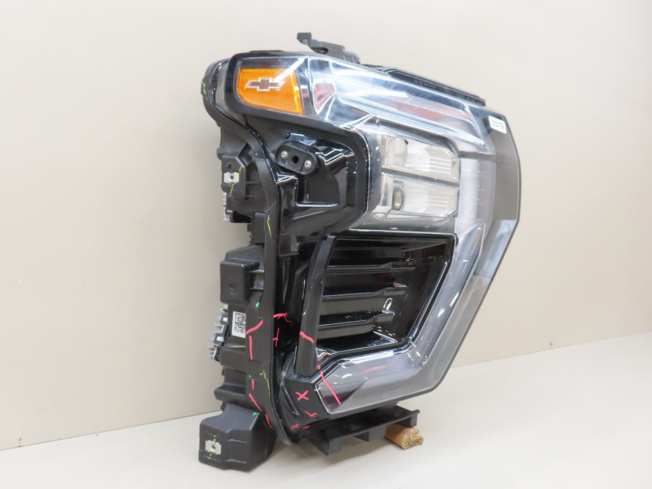 2024 2025 CHEVROLET SILVERADO 2500 3500 FRONT RIGHT PASSENGER HEADLIGHT OEM 3379