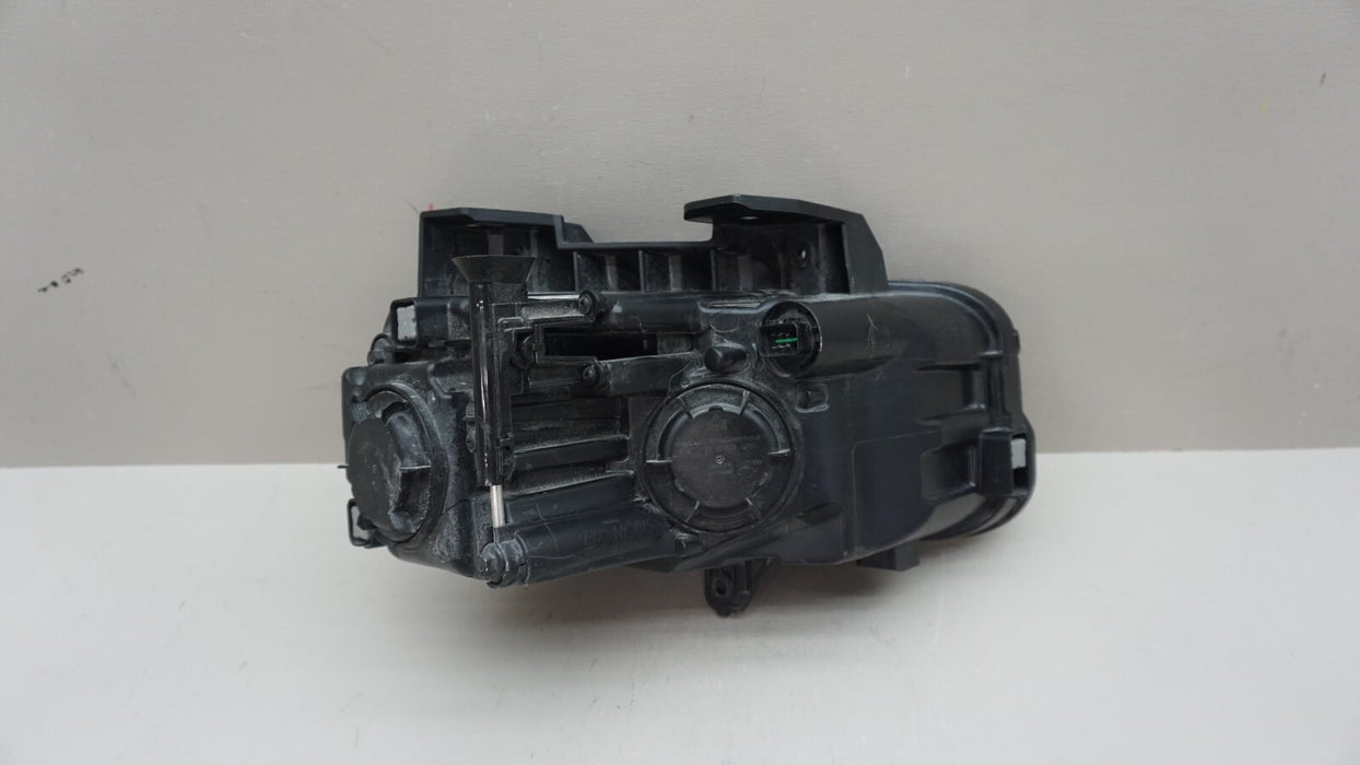 2018-2020 HYUNDAI KONA FRONT LEFT SIDE HEADLIGHT LAMP HALOGEN OEM 92101-J9XXX