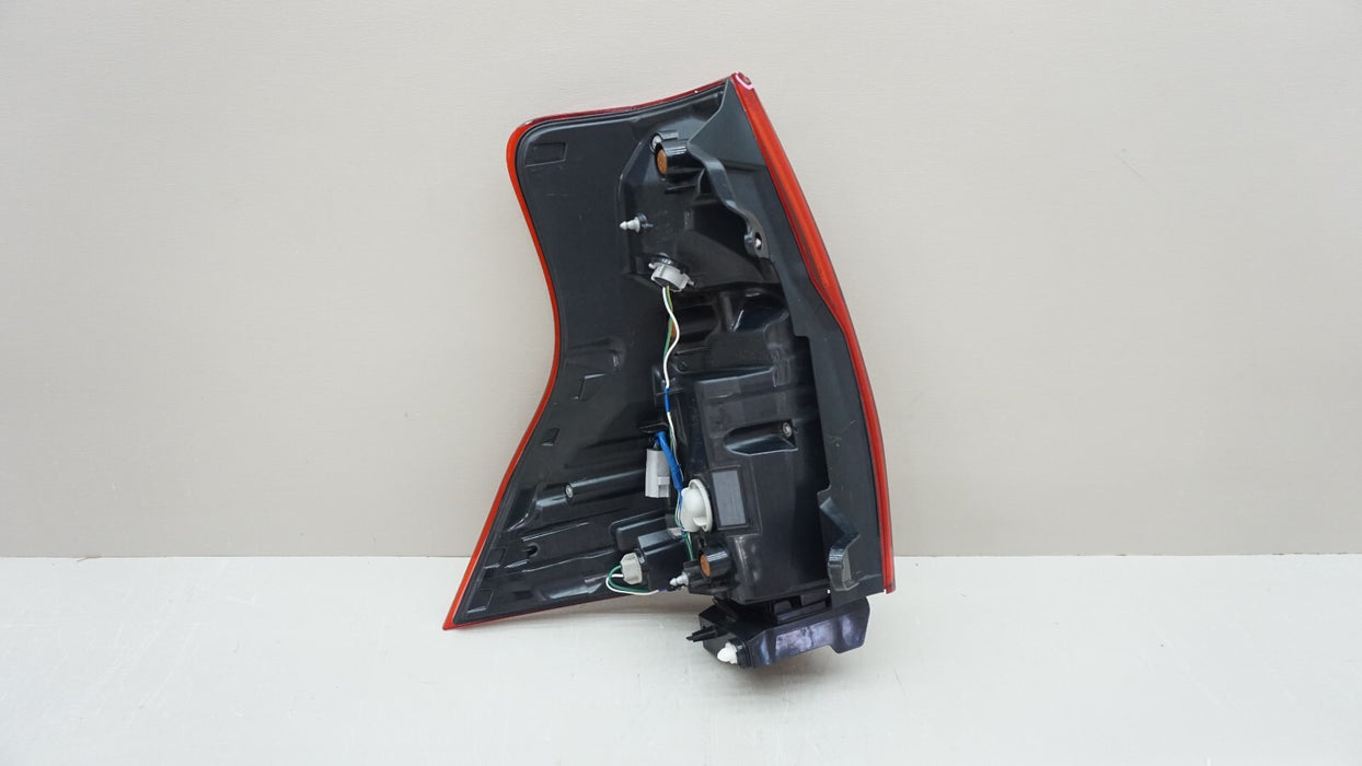 2016-2023 LEXUS GX460 REAR RIGHT PASSENGER SIDE TAIL LIGHT OEM