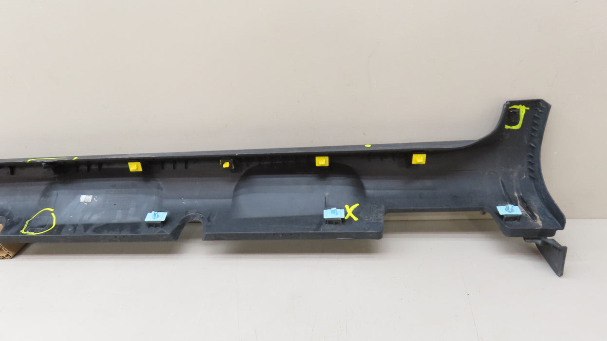 2020-2025 HYUNDAI VENUE RIGHT ROCKER SKIRT MOLDING COVER PANEL OEM 87752-K2000