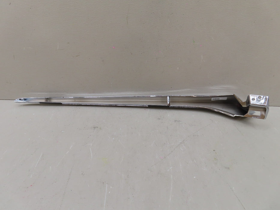 2023-2024 HONDA CR-V FRONT RIGHT HEADLIGHT  MOLDING TRIM OEM 33102-3A1-A010