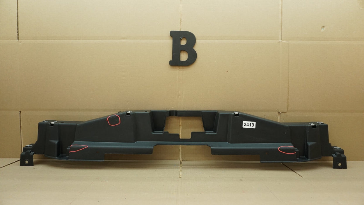 2007-2014 CHEVROLET SUBURBAN FRONT UPPER GRILLE MOUNTING BRACKET OEM 15865945