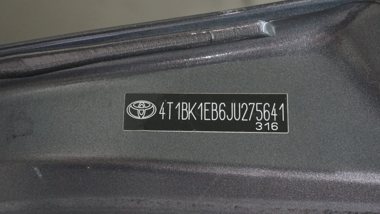 2013-2018 TOYOTA AVALON LIMITED REAR TRUNK LID W/ NAMEPLATE EMBLEM BADGE OEM