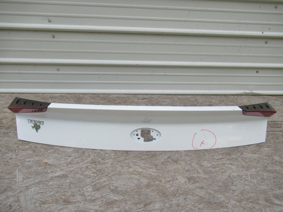 2020 2021 HYUNDAI SONATA REAR TRUNK DECK LID MOLDING W/ LED TAIL LIGHT OEM