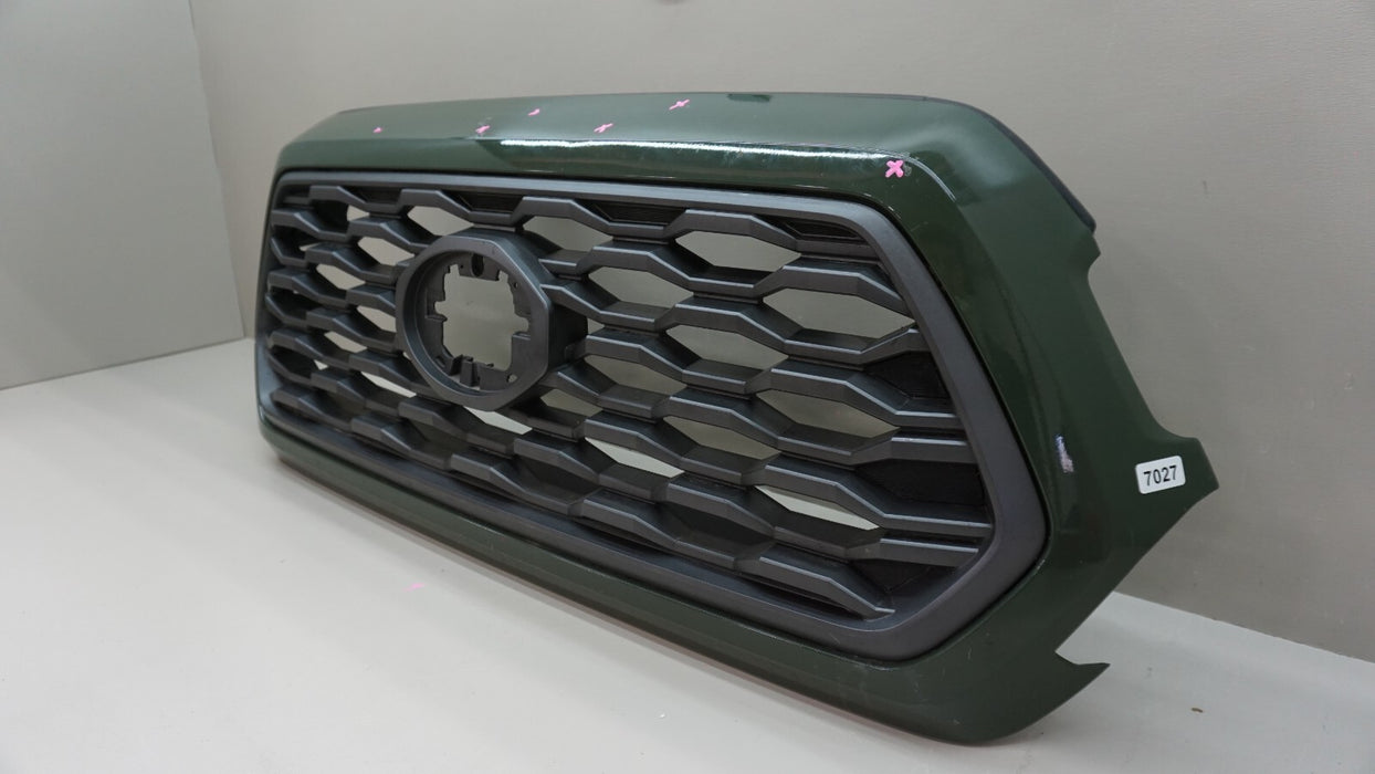 2016-2022 TOYOTA TACOMA FRONT UPPER MAIN GRILLE 53113-04040 OEM