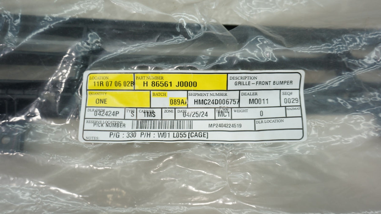 *NEW* 2018-2022 HYUNDAI ACCENT FRONT LOWER RADIATOR GRILLE GRILL 86561-J0000 OEM