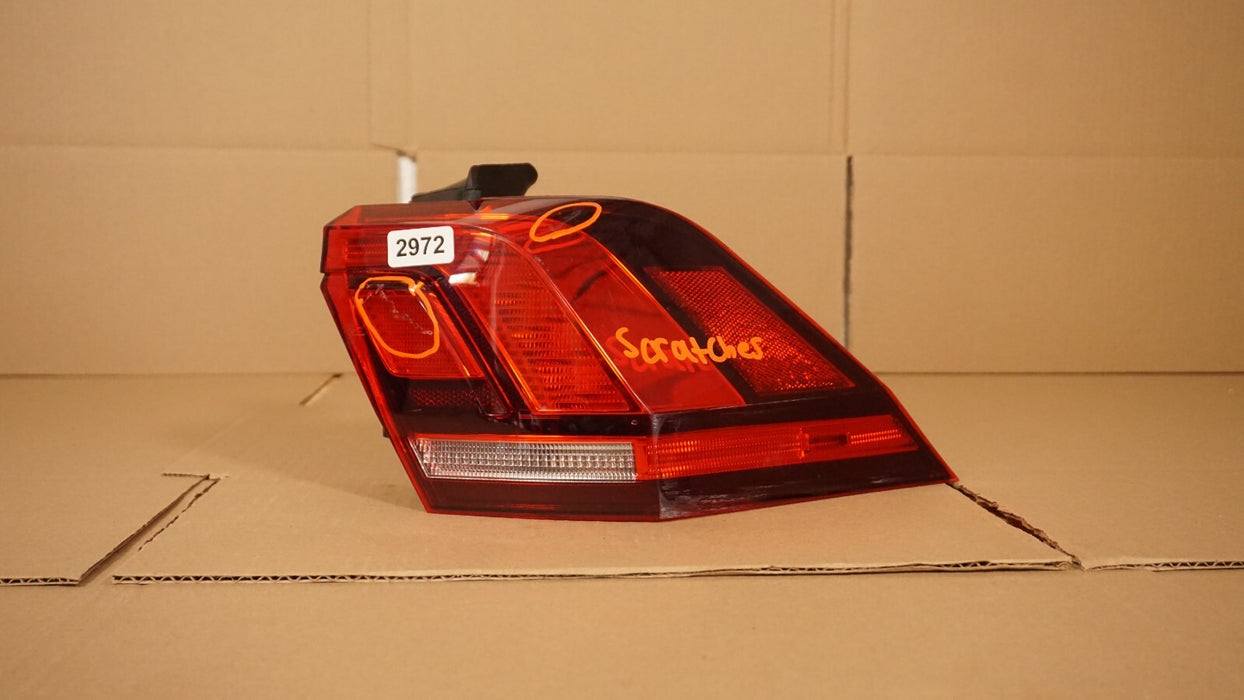2018-2020 VOLKSWAGEN TIGUAN RIGHT PASSENGER SIDE OUTER TAIL LIGHT LAMP OEM
