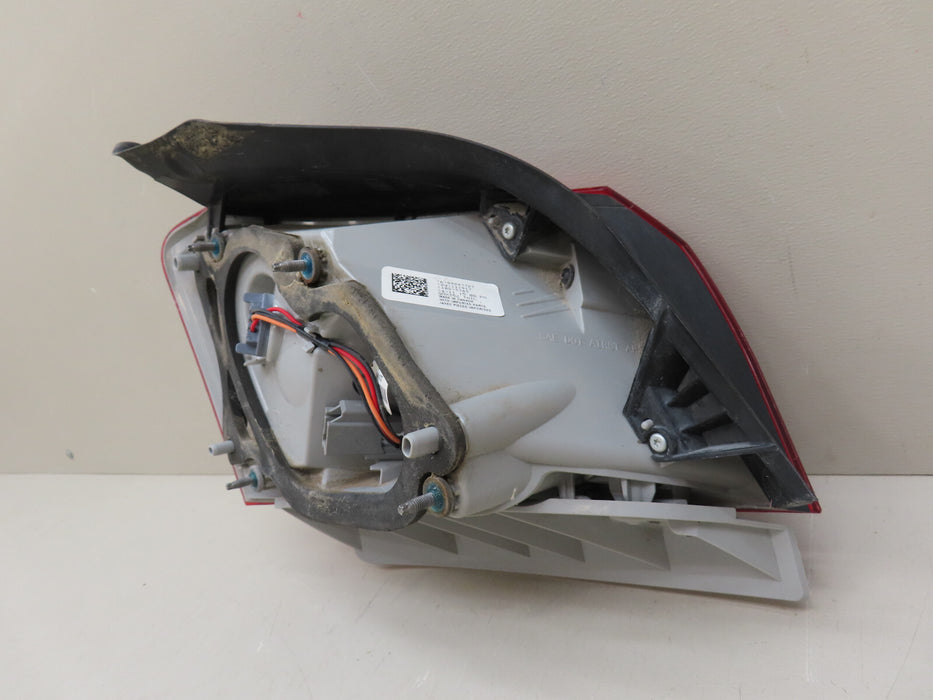 2014-2020 CHEVROLET IMPALA RIGHT PASSENGER SIDE TAIL LIGHT OUTER OEM