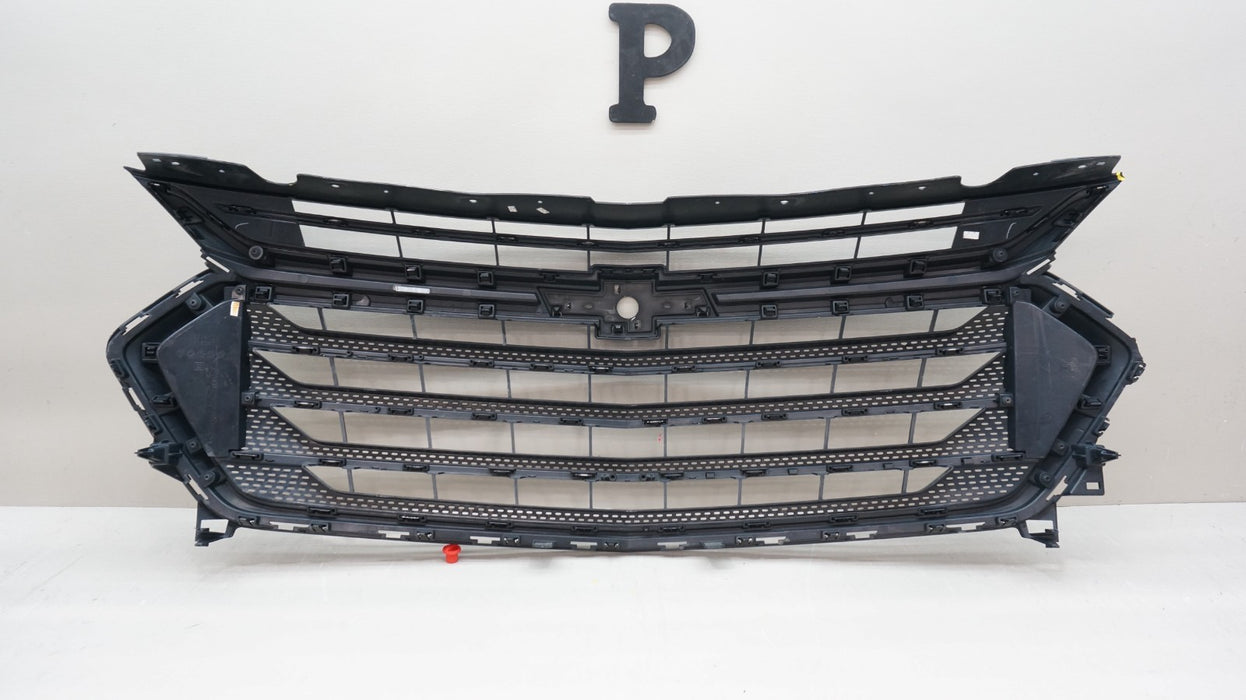 2018-2020 CHEVROLET TRAVERSE FRONT UPPER RADIATOR GRILLE GRILL OEM 23376131