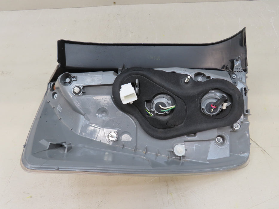 2012-2015 TOYOTA PRIUS REAR RIGHT PASSENGER SIDE  TAIL LIGHT LAMP OEM