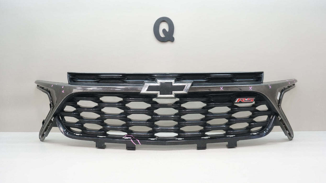 2024-2025 CHEVROLET TRAX RS FRONT BUMPER RADIATOR GRILLE OEM 42769274