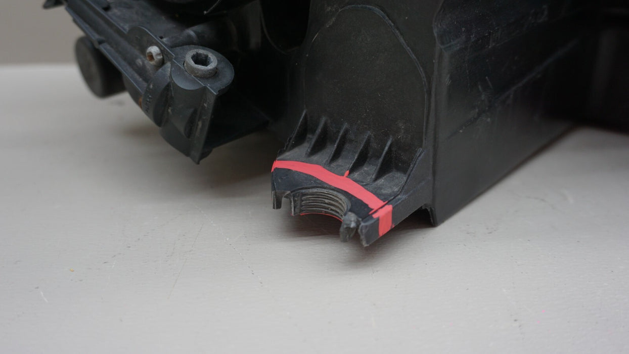 2012-2015 VOLKSWAGEN PASSAT FRONT LEFT DRIVERS SIDE HEADLIGHT OEM HALOGEN