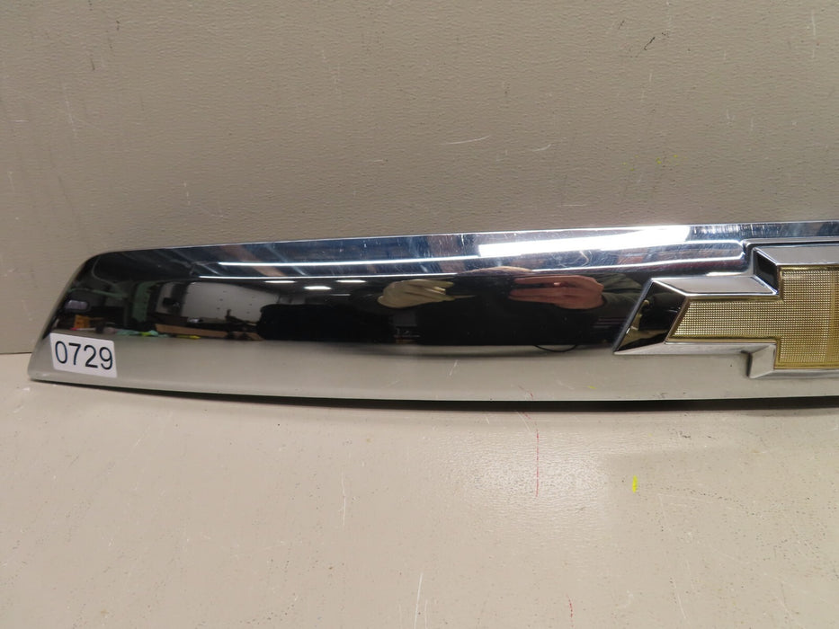 2010-2015 CHEVROLET EQUINOX TRUNK TRIM MOULDING 22802060 OEM *