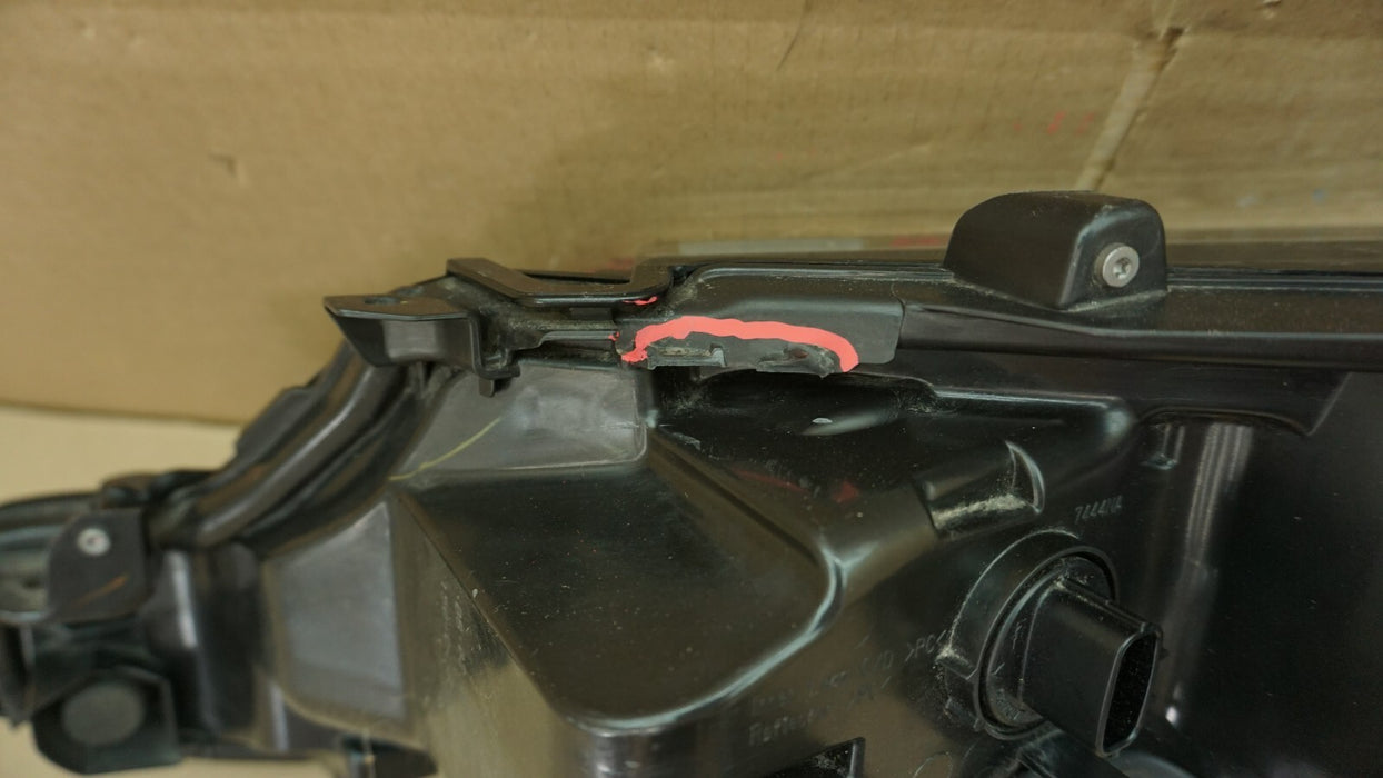 2018-2020 TOYOTA CAMRY FRONT RIGHT PASSENGER SIDE HEADLIGHT HALOGEN OEM 18 19 20