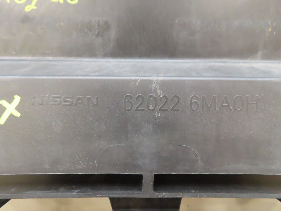 2017-2019 NISSAN ROGUE SPORT S SL SV FRONT BUMPER COVER PANEL OEM 62022-6MA0H