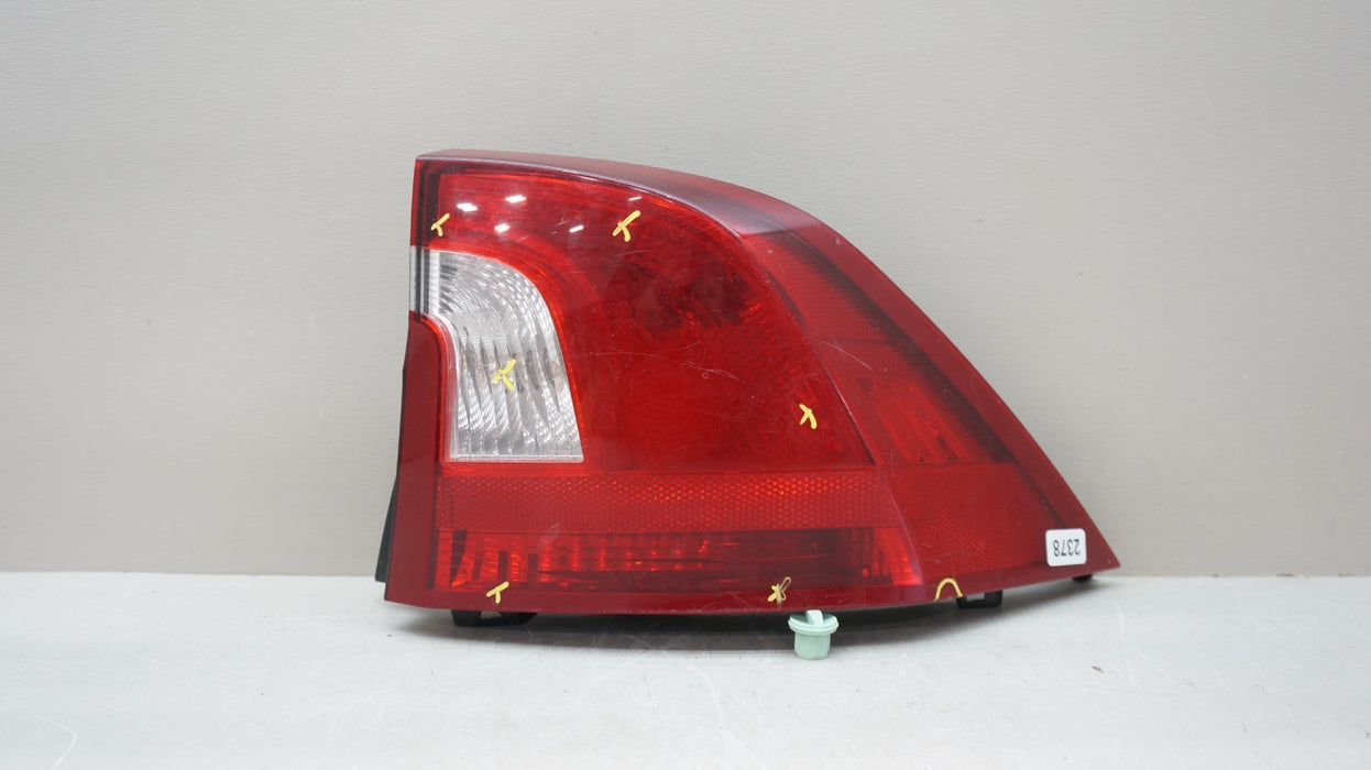 2011-2018 VOLVO S60 REAR RIGHT PASSENGER SIDE TAIL LIGHT OEM