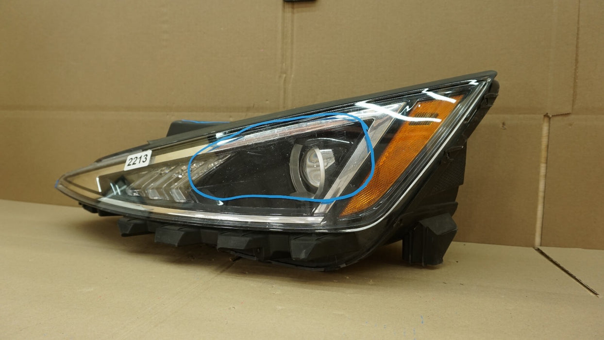 2019-2020 HYUNDAI ELANTRA FRONT LEFT DRIVER SIDE HEADLIGHT HALOGEN OEM 19 20