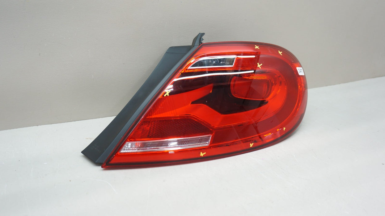 2012-2016 VOLKSWAGEN BETTLE REAR RIGHT PASSENGER SIDE TAIL LIGHT OEM
