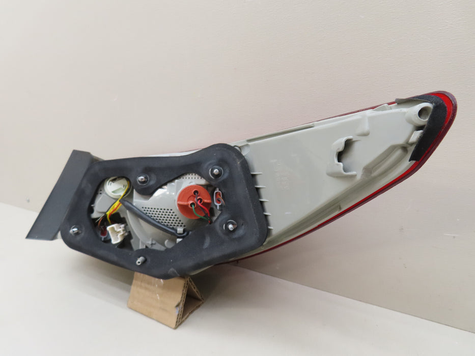 2011-2014 HYUNDAI SONATA REAR LEFT DRIVER SIDE TAIL LIGHT OEM 92401-3Q000