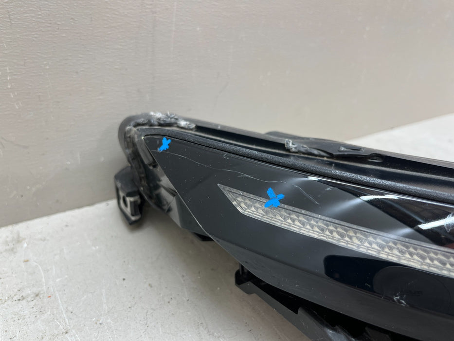 2023-2026 HYUNDAI SONATA CENTER LED DAYTIME RUNNING LIGHT DRL 92209-L4600 OEM