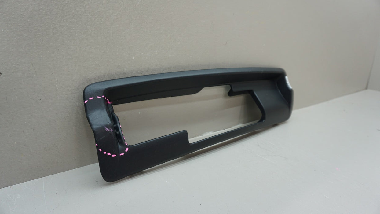 2014-2021 JEEP GRAND CHEROKEE REAR BUMPER TOW HITCH TRIM 08871124F OEM