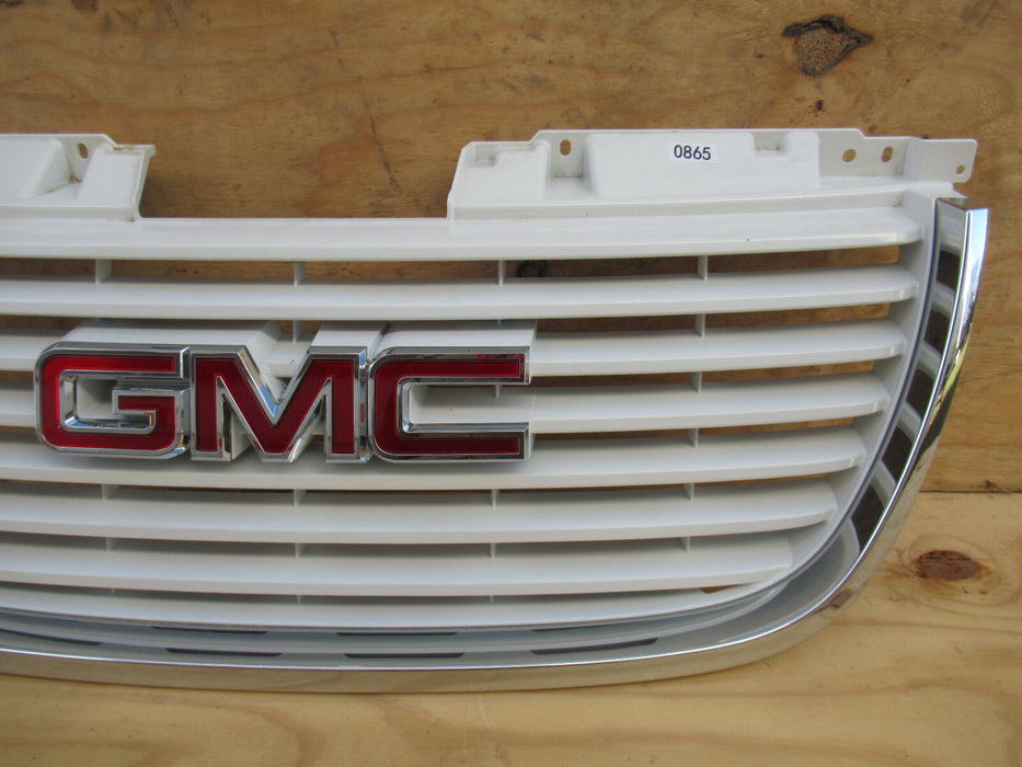 07 08 09 10 11 12 13 14 GMC Yukon FRONT GRILLE GRILL OEM