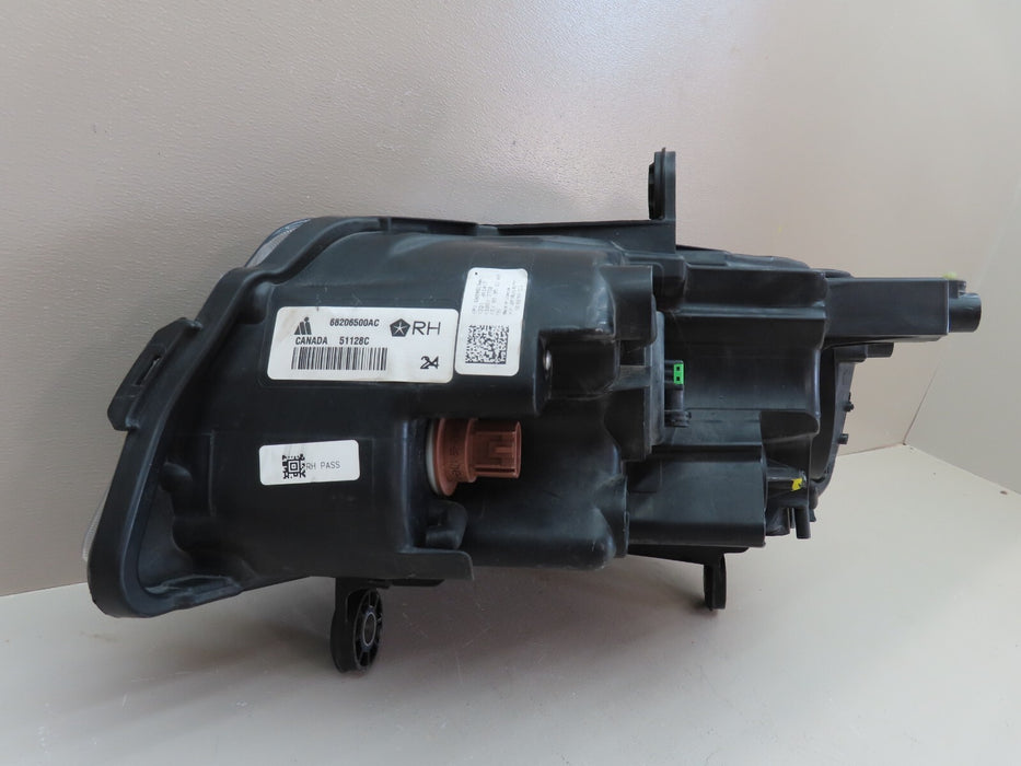2014-2016 GRAND CARAVAN TOWN & COUNTRY RIGHT SIDE HEADLIGHT LAMP OEM 68206500AC