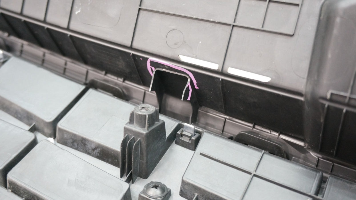 2020-2023 HYUNDAI VENUE FRONT BUMPER RADIATOR GRILLE 86350-K2010 OEM