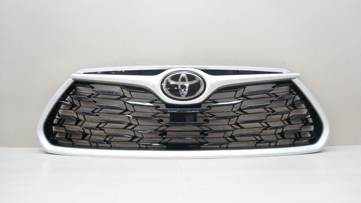 2020-2023 TOYOTA HIGHLANDER FRONT RADIATOR GRILLE OEM 53111-0E250
