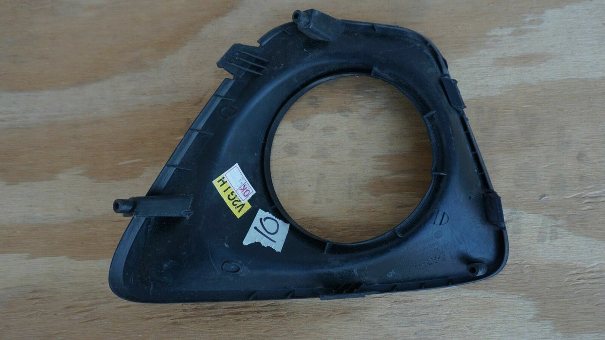 2011-2017 HYUNDAI VELOSTER TURBO REAR DRIVER SIDE BUMPER REFLECTOR BEZEL OEM