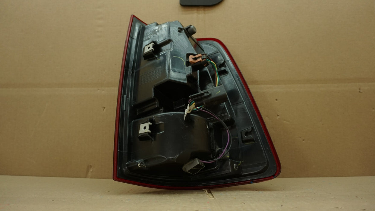 2013-2019 DODGE RAM 1500 LEFT DRIVER SIDE TAIL LIGHT OEM