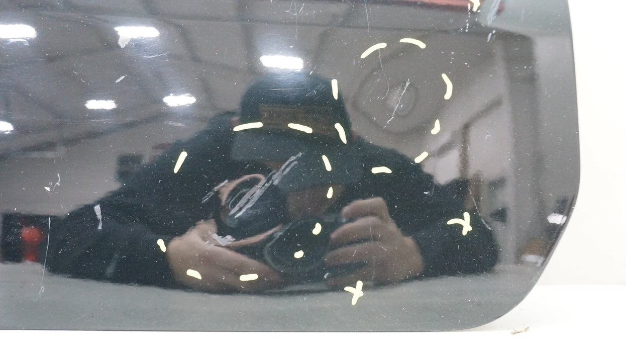 2019-2024 CHEVROLET SILVERADO 1500 REAR UPPER TAIL GATE OEM