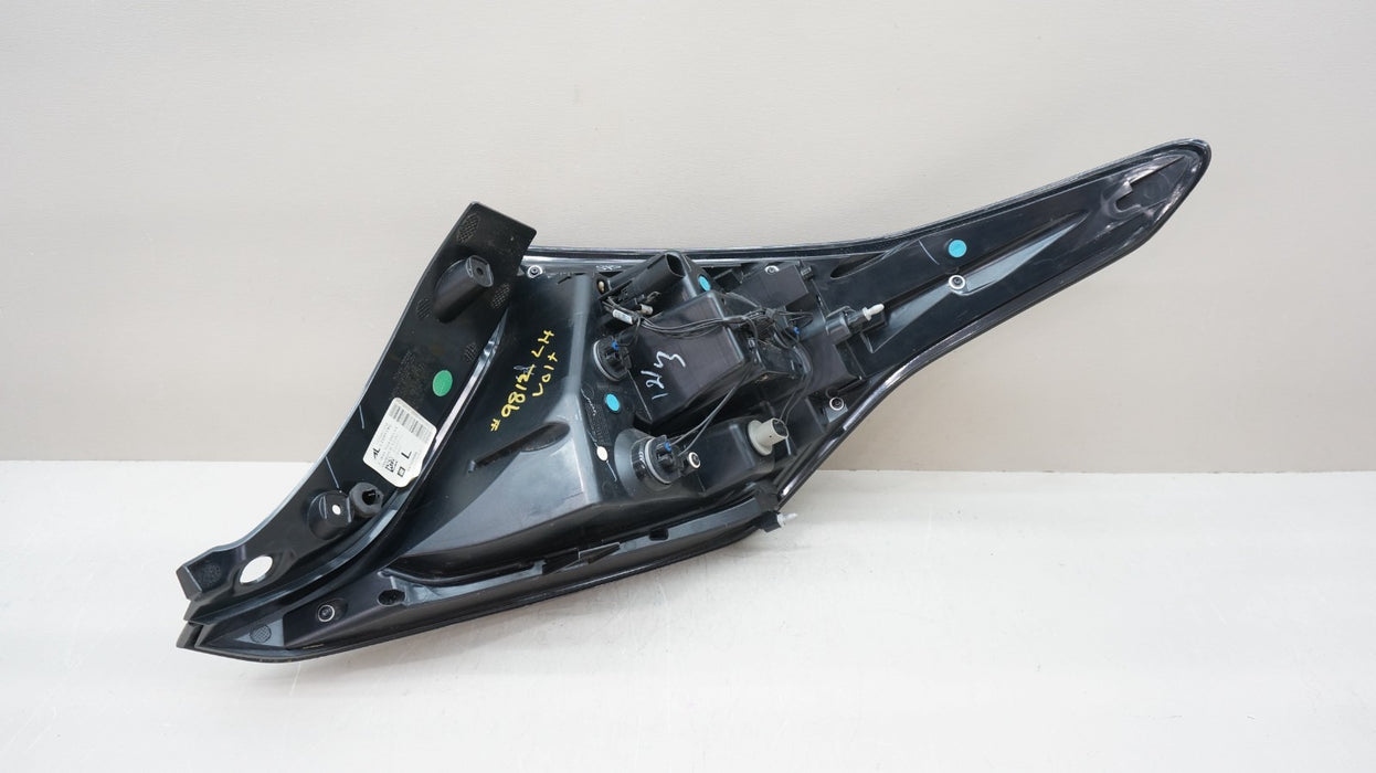 2016-2019 CHEVROLET VOLT REAR LEFT DRIVERS SIDE TAIL LIGHT OEM