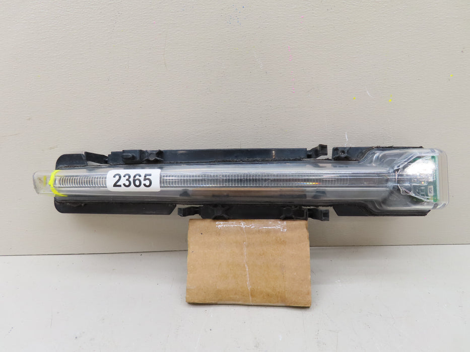 2010-2019 FORD TAURUS FRONT LEFT DRIVER SIDE TURN SIGNAL OEM AG13-13B221-AB