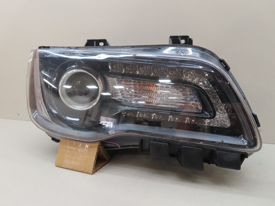 2018-2022 CHRYSLER 300 FRONT RIGHT PASSENGER HEADLIGHT HALOGEN W/LED OEM