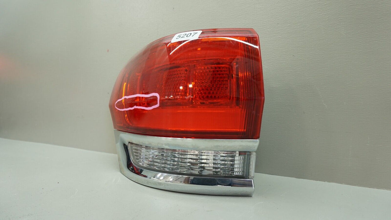 2014-2018 JEEP GRAND CHEROKEE REAR LEFT DRIVER OUTER TAIL LIGHT OEM 68110017AG