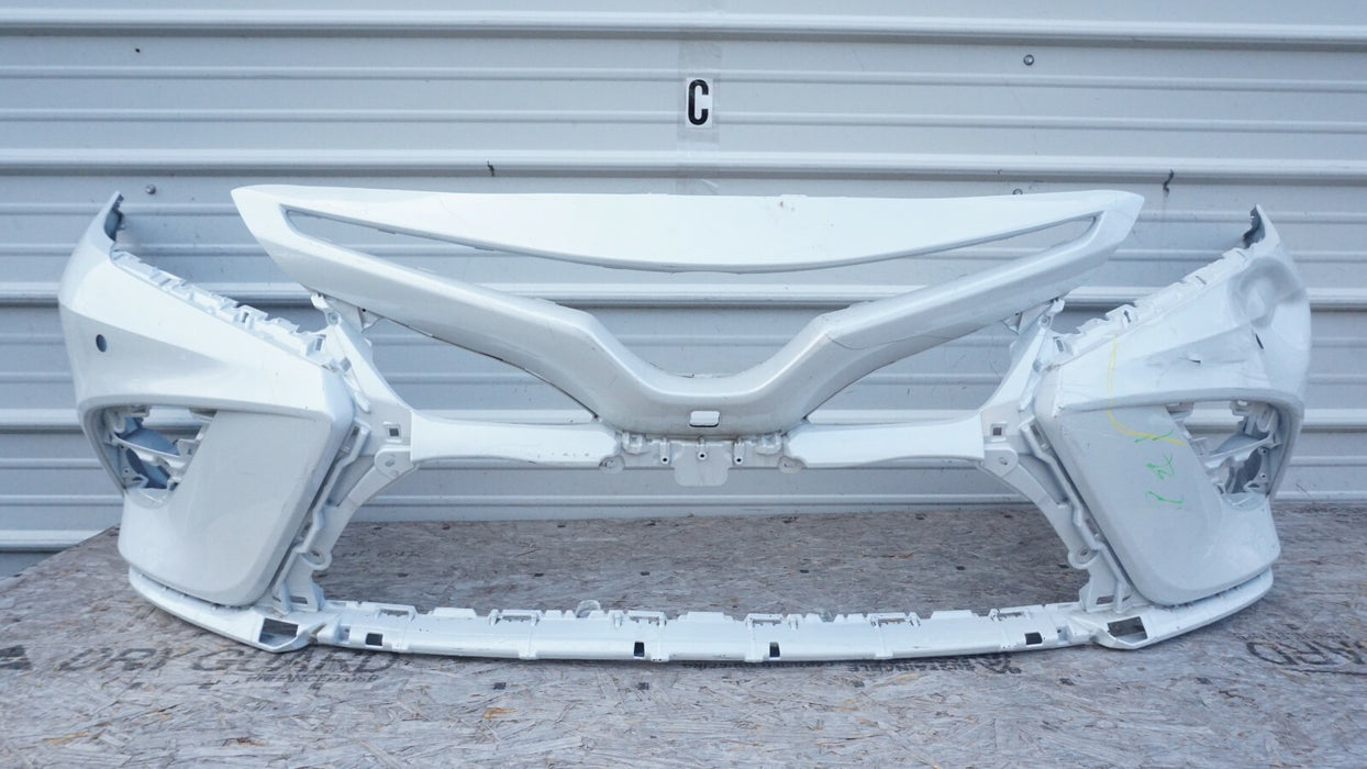 2018-2019 TOYOTA CAMRY SE XSE FRONT BUMPER COVER PANEL FACTORY 52119-06E30 OEM