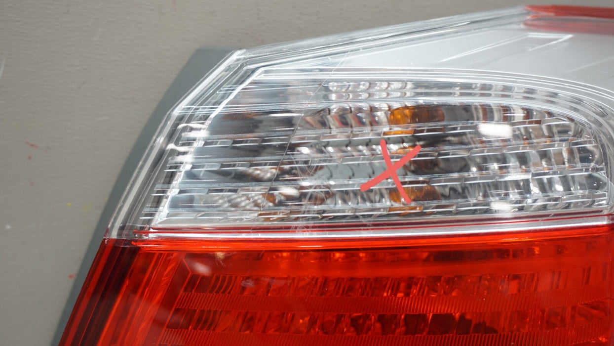 2013-2015 HONDA ACCORD REAR RH RIGHT PASSENGER SIDE OUTER TAIL LIGHT OEM