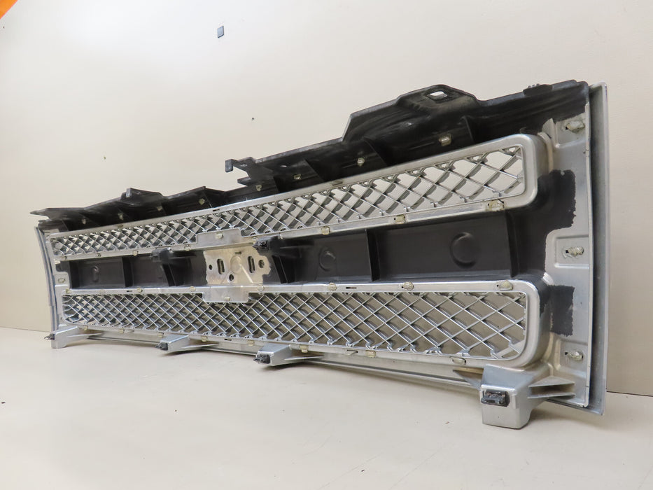2007-2013 CHEVROLET SILVERADO 1500 FRONT RADIATOR GRILLE GRILL OEM