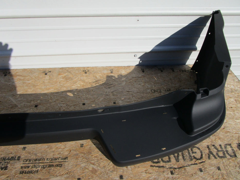 2005 2006 2007 CHEVROLET TRAILBLAZER REAR UPPER BUMPER COVER OEM