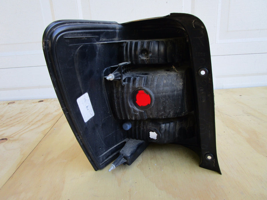 08 09 10 11 12 FORD ESCAPE RIGHT REAR TAIL LIGHT OEM