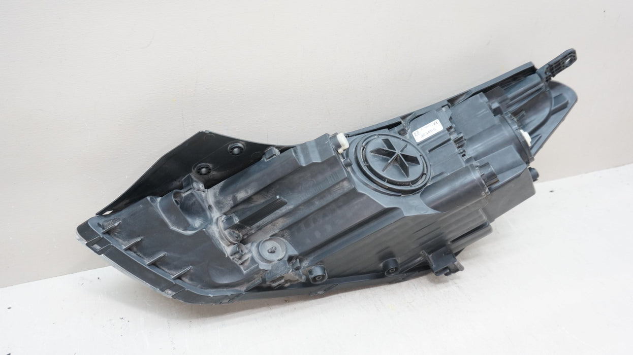 2016-2018 HYUNDAI TUCSON FRONT RIGHT PASSENGER SIDE HALOGEN OEM