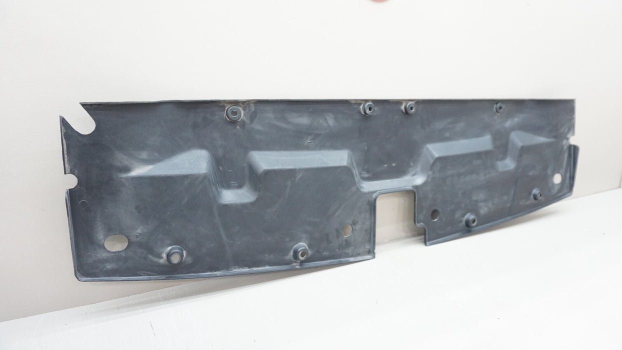 2007-2013 CHEVROLET SILVERADO FRONT UPPER RADIATOR AIR BAFFLE COVER OEM 15911270