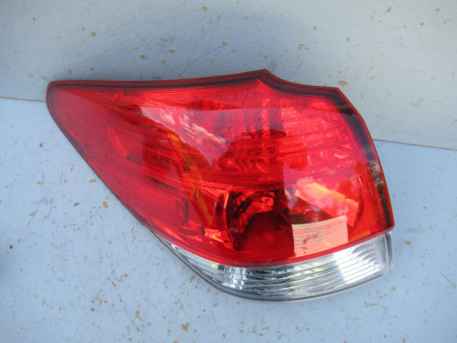 2010 2011 2012 2013 2014 SUBARU OUTBACK LEFT TAILLIGHT LAMP OEM