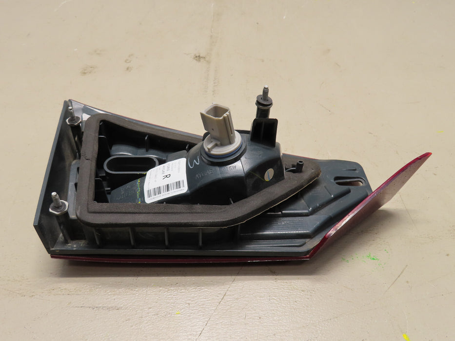 2017-2020 FORD FUSION REAR INNER RIGHT PASSENGER TAIL LIGHT HALOGEN LED LAMP OEM