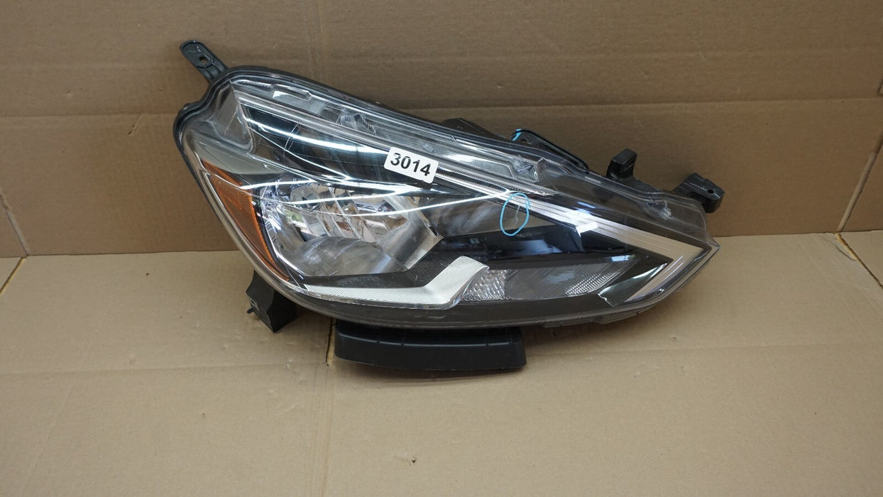 2016-2019 NISSAN SENTRA FRONT RIGHT PASSENGERS SIDE HEADLIGHT OEM 16 17 18 19