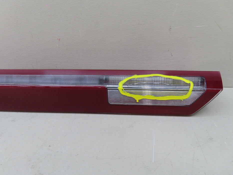 2019-2023 CHEVROLET GMC SILVERADO/SIERRA 3RD BRAKE TAIL LIGHT OEM 84419006