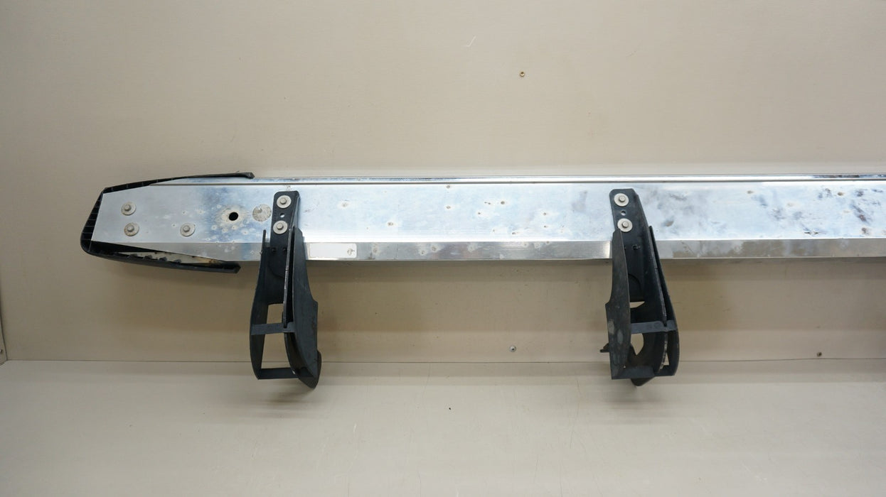 2019-2024 CHEVROLET SILVERADO / SIERRA 1500 RIGHT RUNNING BOARD OEM 84016710