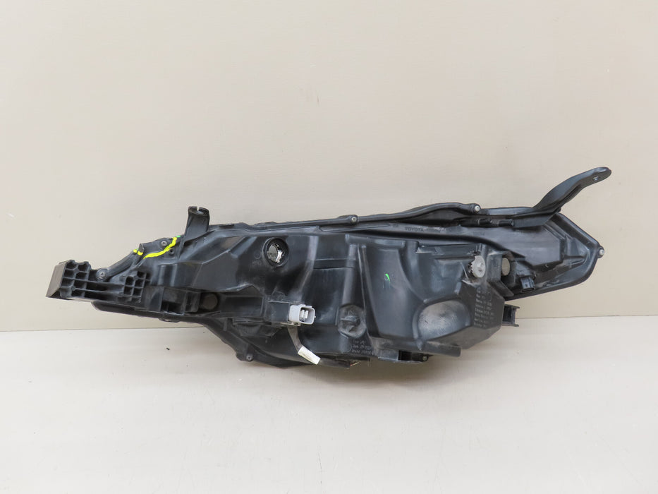2017 2018 2019 TOYOTA COROLLA FRONT RIGHT PASSENGER SIDE HEADLIGHT OEM